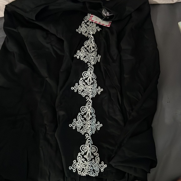 Liza Byrd - Picture 6 of 7